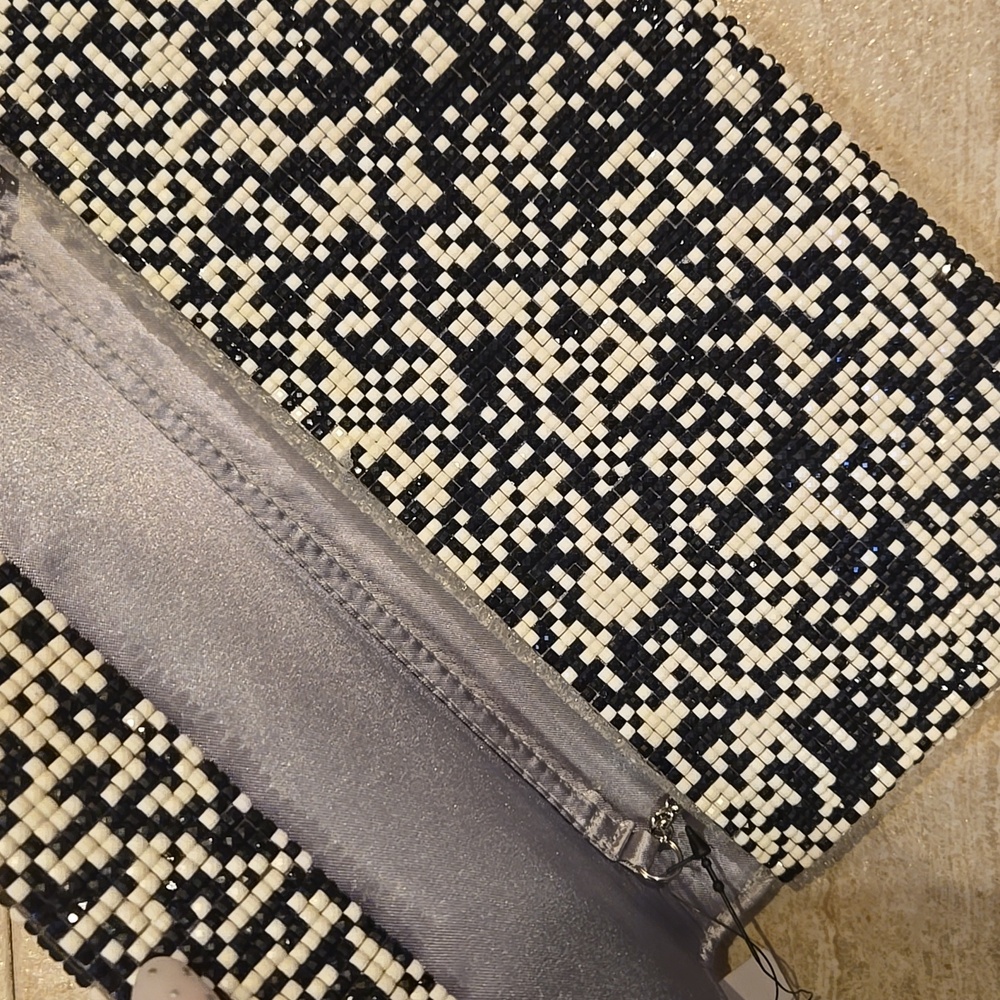New Sondra Roberts Squared Black/White Beaded Versatile Clutch - Picture 4 of 11